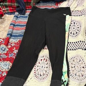 PINK Victoria's Secret Black Leggings with Tropical Side
